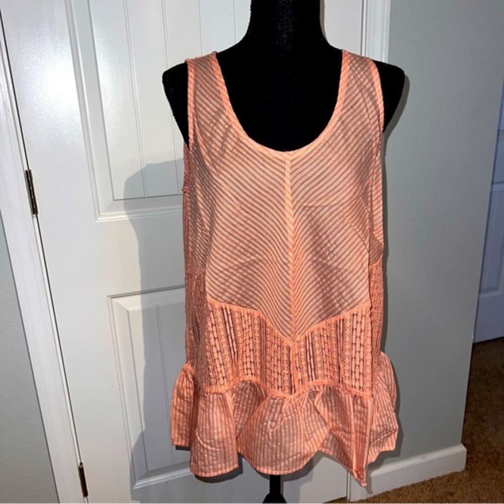 Doe & Rae Large Light Orange Lace Ruffle at bottom - NWT